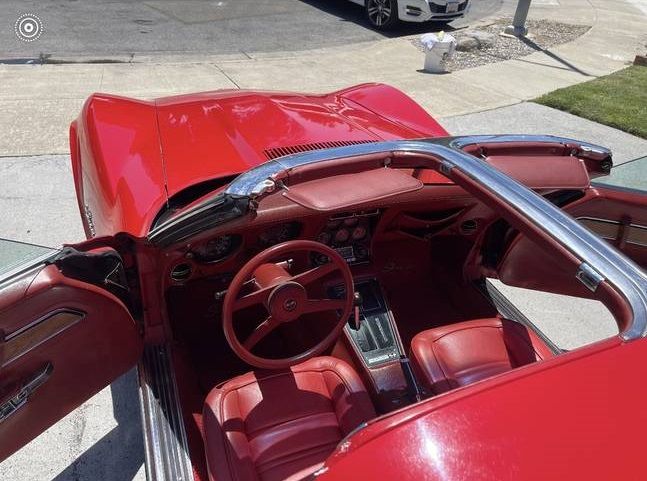 Chevrolet-Corvette-1976-Red-2