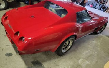 Chevrolet-Corvette-1976-Red-23