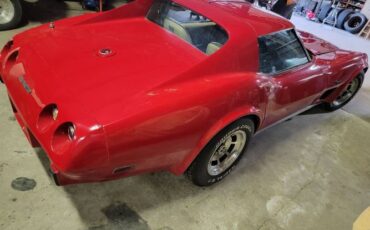 Chevrolet-Corvette-1976-Red-25