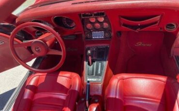 Chevrolet-Corvette-1976-Red-3