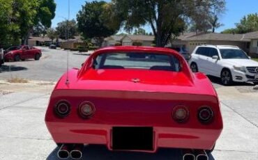 Chevrolet-Corvette-1976-Red-4