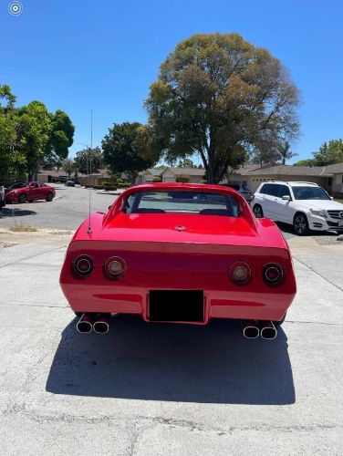 Chevrolet-Corvette-1976-Red-4