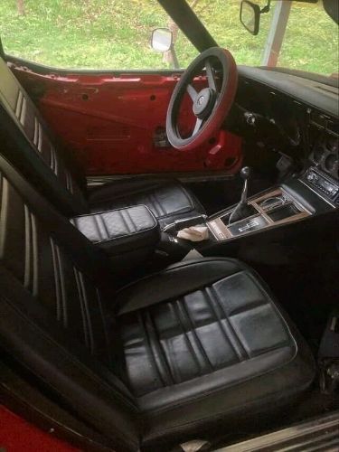 Chevrolet-Corvette-1976-Red-4