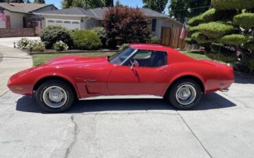 Chevrolet-Corvette-1976-Red-5