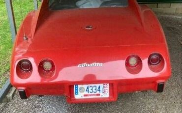 Chevrolet-Corvette-1976-Red-5