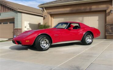 Chevrolet-Corvette-1976-Red-Black-10