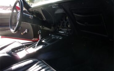 Chevrolet-Corvette-1976-Red-Black-23