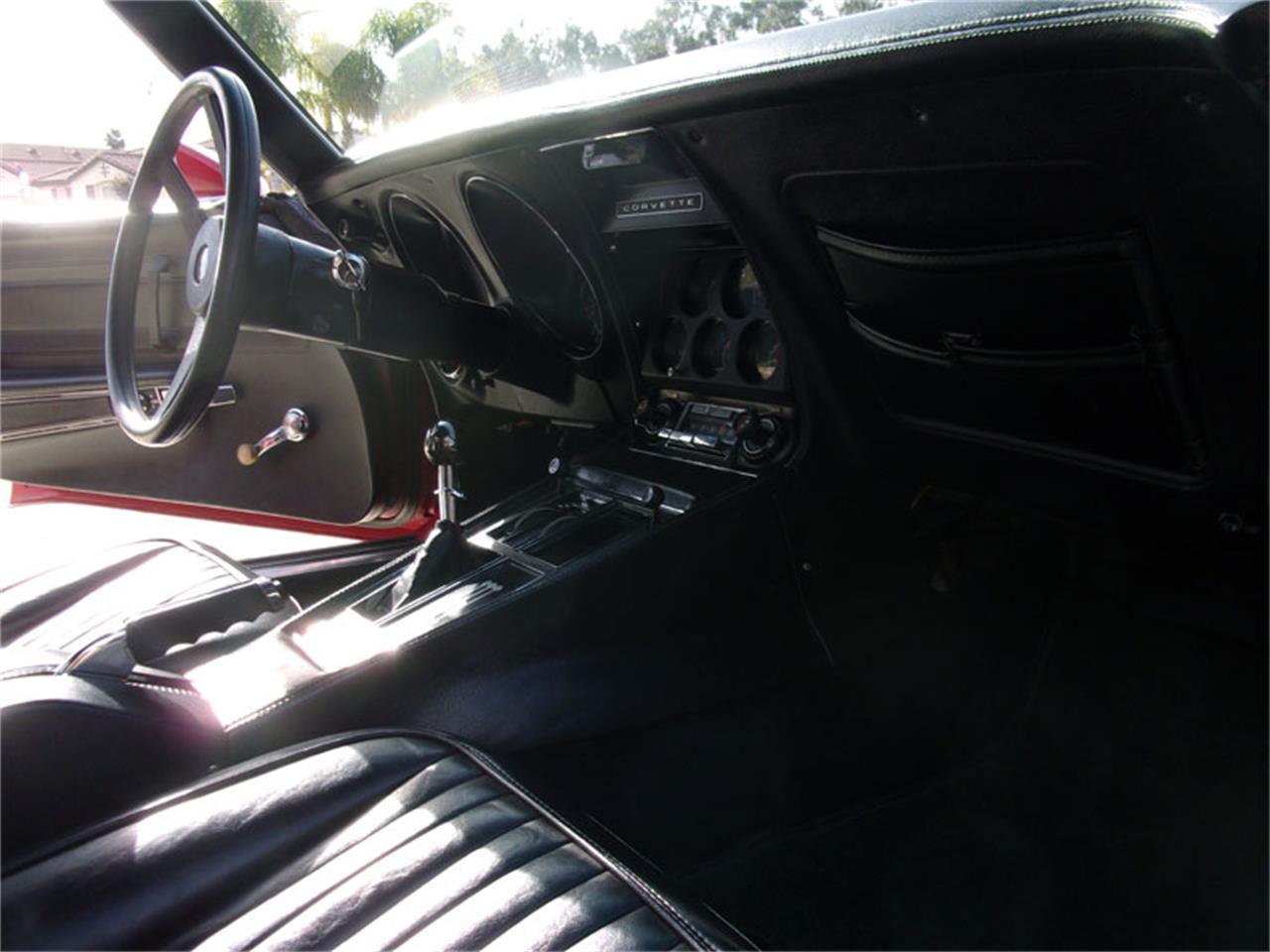 Chevrolet-Corvette-1976-Red-Black-23