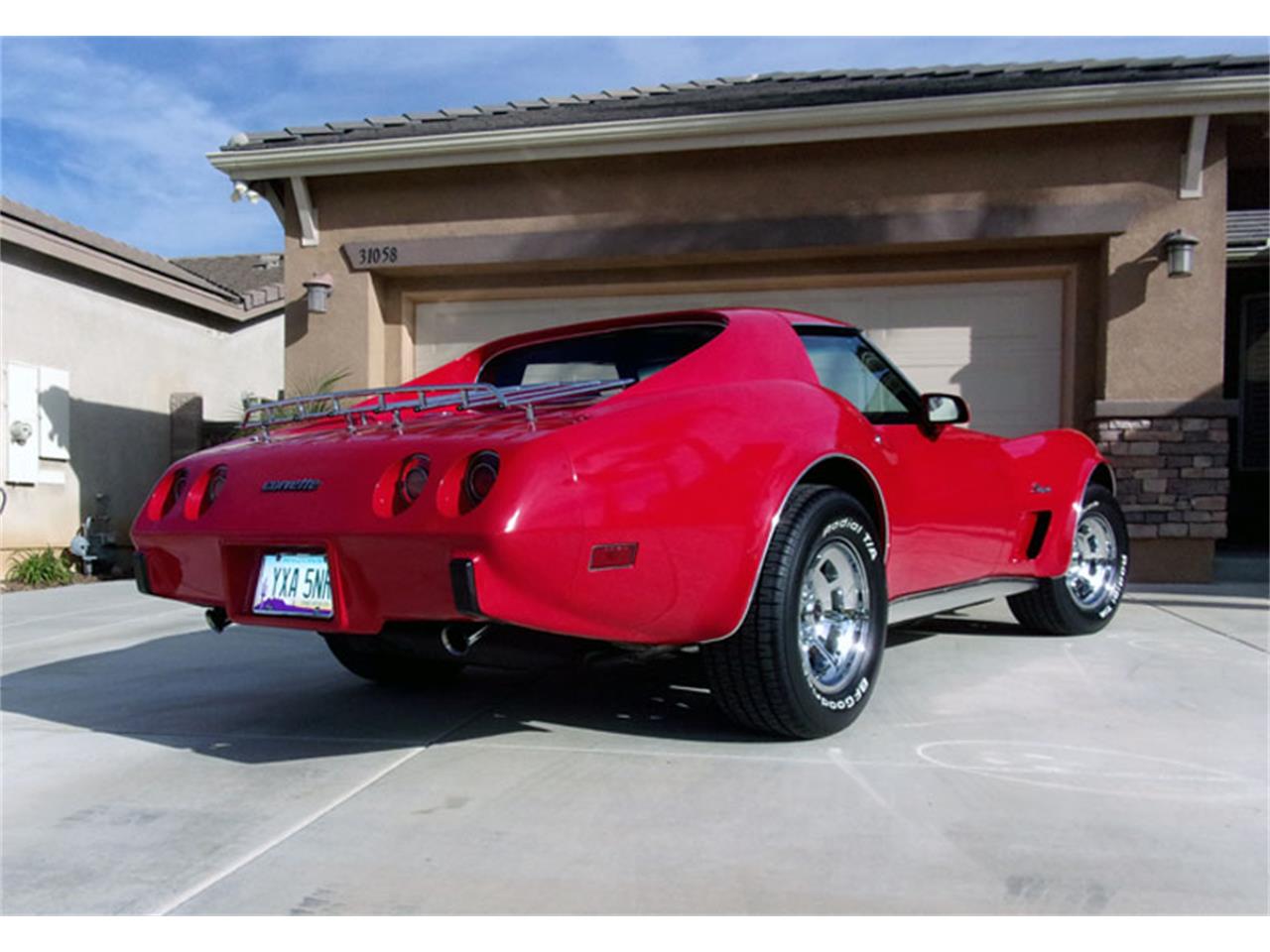 Chevrolet-Corvette-1976-Red-Black-5