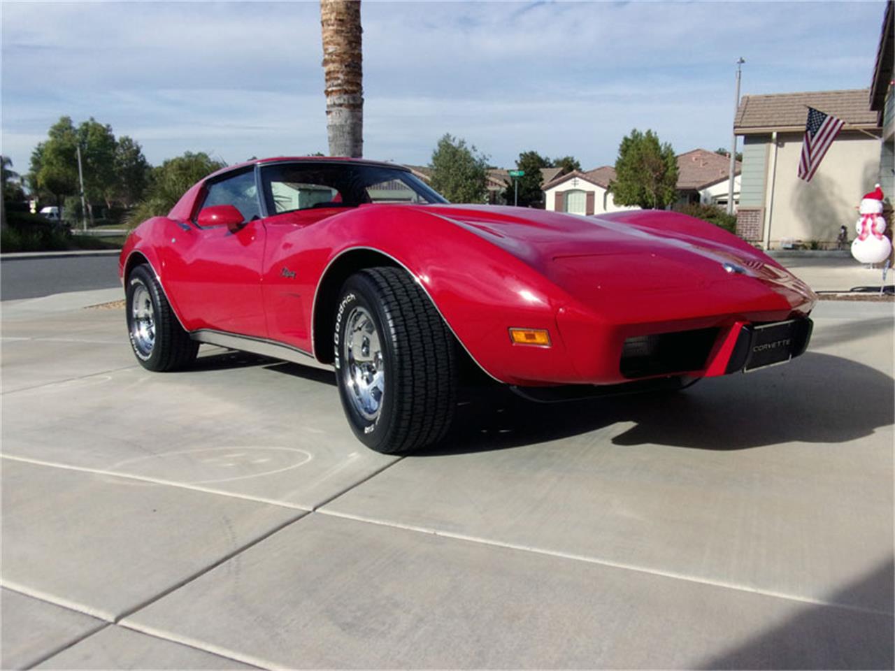 Chevrolet-Corvette-1976-Red-Black