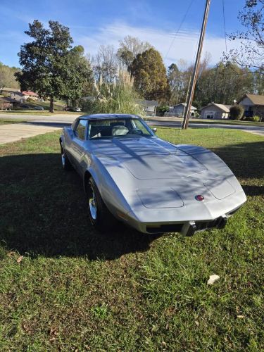 Chevrolet-Corvette-1976-Silver-14