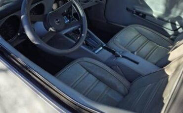 Chevrolet-Corvette-1976-Silver-2