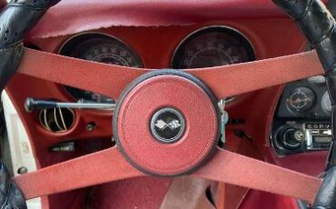 Chevrolet-Corvette-1976-White-1