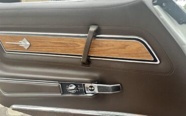 Chevrolet-Corvette-1976-White-Brown-22