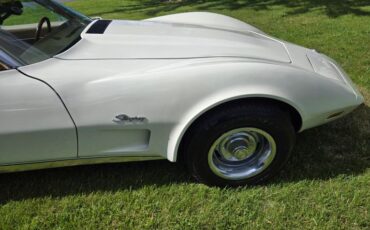 Chevrolet-Corvette-1976-White-Tan-12