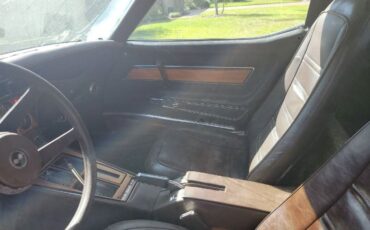 Chevrolet-Corvette-1976-Yellow-6