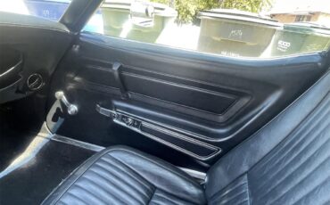 Chevrolet-Corvette-1976-Yellow-Black-5