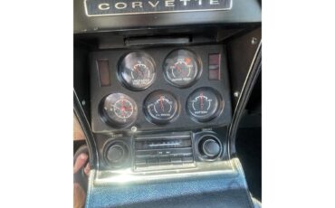 Chevrolet-Corvette-1976-Yellow-Black-8