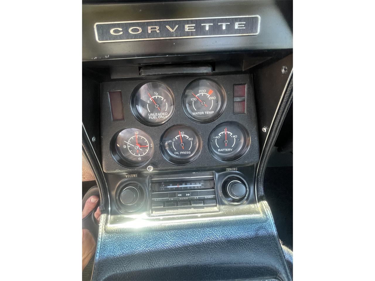 Chevrolet-Corvette-1976-Yellow-Black-8