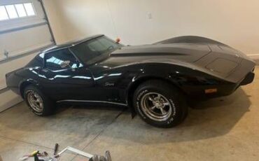 Chevrolet-Corvette-1977-Black-1