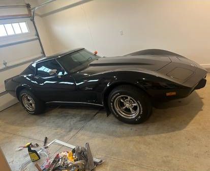 Chevrolet-Corvette-1977-Black-1