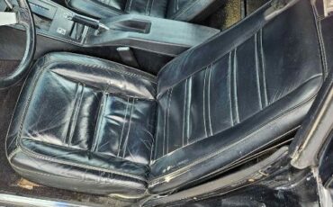 Chevrolet-Corvette-1977-Black-4
