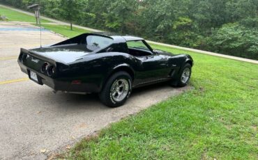 Chevrolet-Corvette-1977-Black-6
