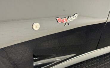 Chevrolet-Corvette-1977-Black-Black-16