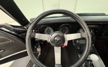 Chevrolet-Corvette-1977-Black-Black-40