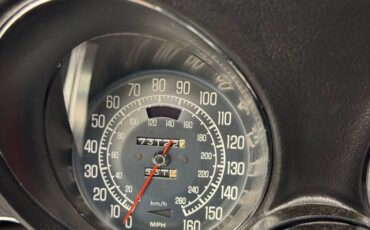 Chevrolet-Corvette-1977-Black-Black-42
