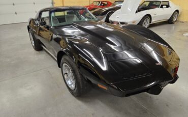 Chevrolet-Corvette-1977-Black-Smoke-28