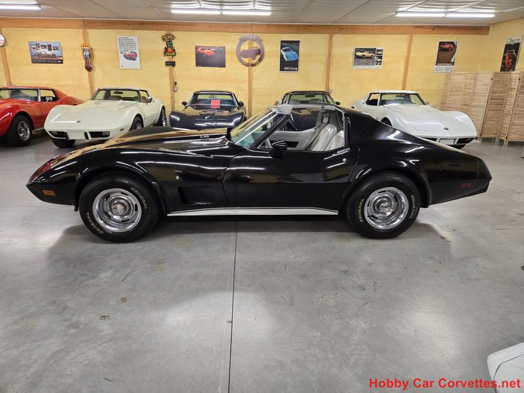 Chevrolet-Corvette-1977-Black-Smoke-30