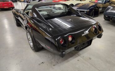 Chevrolet-Corvette-1977-Black-Smoke-31