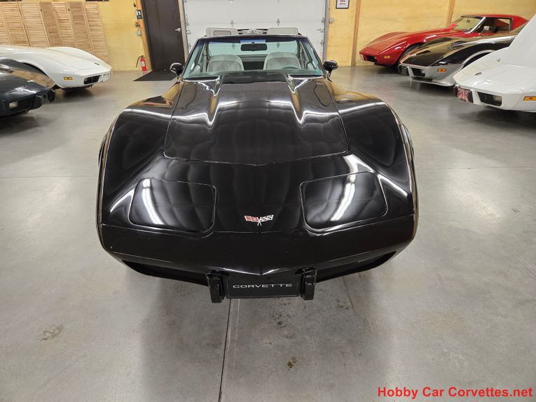 Chevrolet-Corvette-1977-Black-Smoke-38