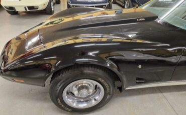 Chevrolet-Corvette-1977-Black-Smoke-39