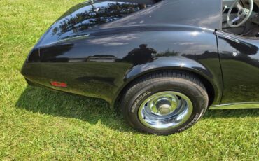 Chevrolet-Corvette-1977-Black-Smoke-8