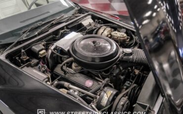 Chevrolet-Corvette-1977-Black-Smoke-Gray-12