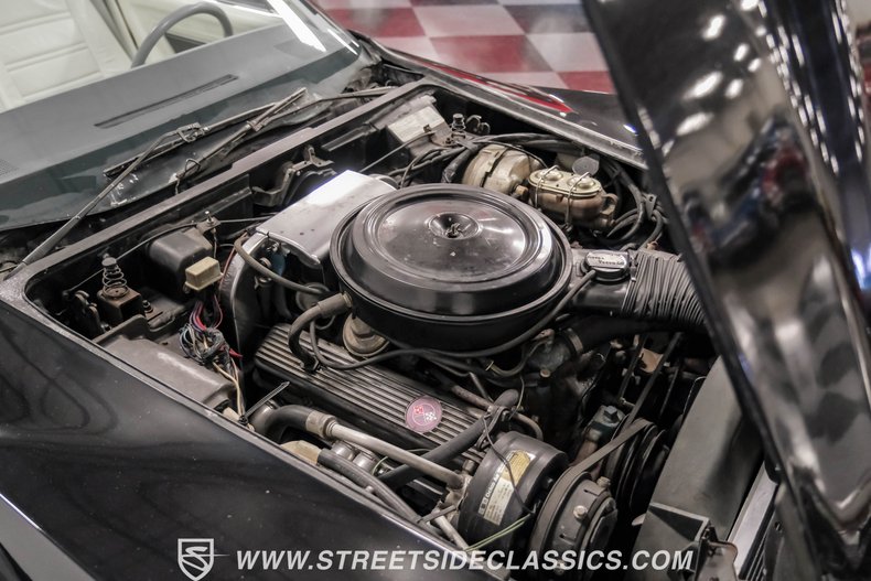Chevrolet-Corvette-1977-Black-Smoke-Gray-12