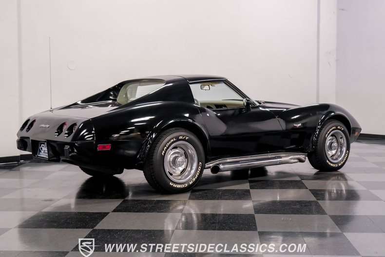 Chevrolet-Corvette-1977-Black-Smoke-Gray-16
