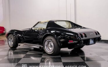 Chevrolet-Corvette-1977-Black-Smoke-Gray-19