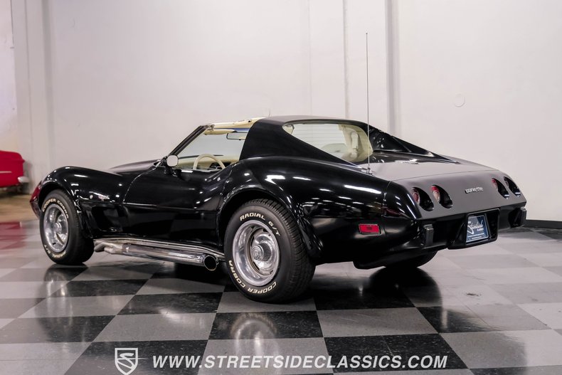 Chevrolet-Corvette-1977-Black-Smoke-Gray-19
