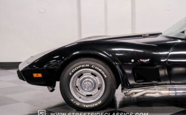 Chevrolet-Corvette-1977-Black-Smoke-Gray-29