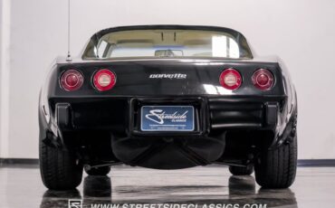 Chevrolet-Corvette-1977-Black-Smoke-Gray-34