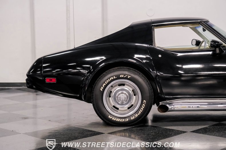 Chevrolet-Corvette-1977-Black-Smoke-Gray-6
