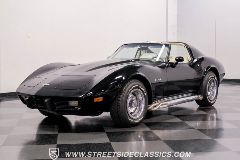 Chevrolet-Corvette-1977-Black-Smoke-Gray-8