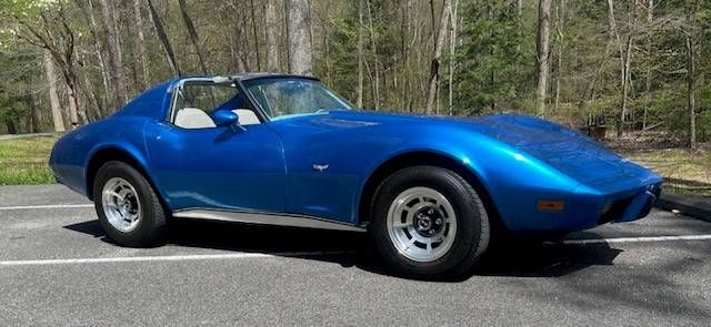 Chevrolet-Corvette-1977-Blue-11