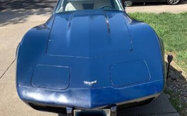 Chevrolet-Corvette-1977-Blue-3