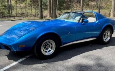 Chevrolet-Corvette-1977-Blue-3