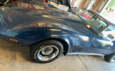Chevrolet-Corvette-1977-Blue-5