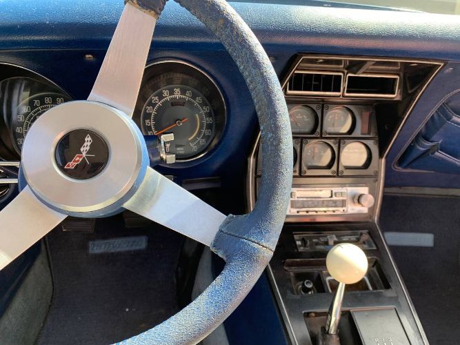 Chevrolet-Corvette-1977-Blue-7